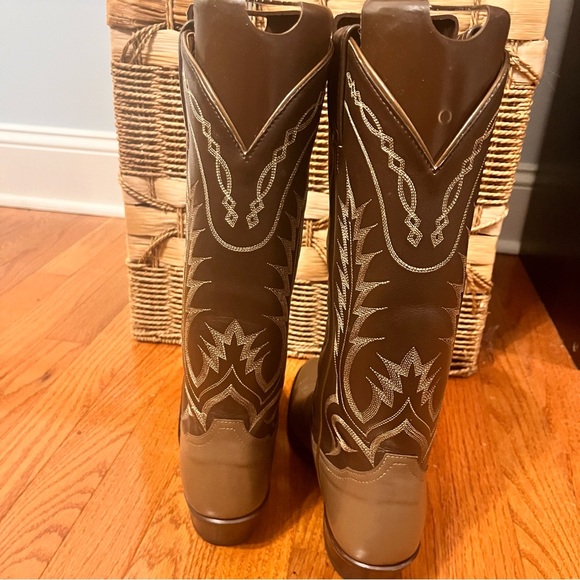 Men’s Tony Lama Western Cowboy Boots Color Moss Two-Toned Size 8D (regular) - Picture 4 of 14